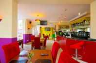 Bar, Cafe and Lounge Revado Hotel