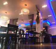 Bar, Cafe and Lounge 5 Maitrise Hotel Maida Vale