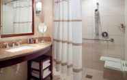 In-room Bathroom 6 Bloomington-Normal Marriott Hotel & Conference Center