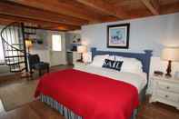 Kamar Tidur Glen Cove Inn & Suites