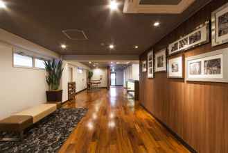 Lobi 4 Hotel Mystays Shinsaibashi