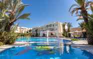 Swimming Pool 3 Corail Apart' Hotel