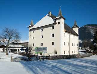 Exterior 2 Schloss Saalhof