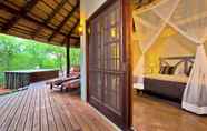 Kamar Tidur 7 Casart Game Lodge