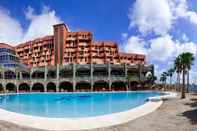 Swimming Pool Holiday World Polynesia