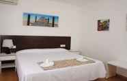 Bilik Tidur 7 Adia Hotel Cunit Playa