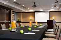 Ruangan Fungsional Hilton Garden Inn Bethesda Downtown