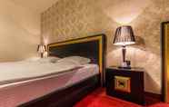 Bedroom 6 Hotel Elegance