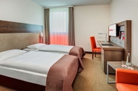 Bedroom IntercityHotel Berlin Airport Area North