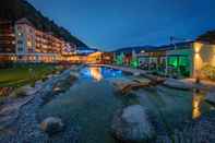 Kolam Renang Superior Sport und Familienresort Alpenblick