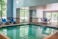Swimming Pool Comfort Suites Charleston West Ashley
