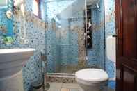In-room Bathroom Pensiunea Italiana