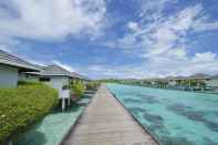 Kolam Renang Villa Park Sun Island Resort