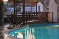 Swimming Pool Aloni Hotel