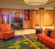 Lobi 3 Fairfield Inn & Suites by Marriott Lock Haven