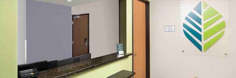 Lobi Extended Stay America Select Suites Gainesville