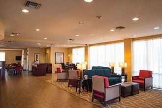 Lobby 4 Comfort Suites Orlando Airport