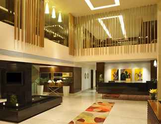 Lobby 2 Four Points by Sheraton Ahmedabad