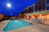 Swimming Pool Courtyard by Marriott Johnson City