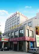 EXTERIOR_BUILDING Vienna International Hotel Xiangyang Railway Stati