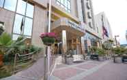 Bangunan 4 Continent Hotel Al Waha Riyadh