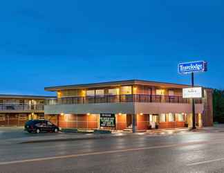 Exterior 2 Travelodge by Wyndham Dawson Creek