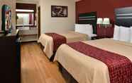 Bedroom 2 Red Roof Inn Cartersville–Emerson/LakePoint North