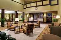 Sảnh chờ Best Western Plus University Park Inn & Suites