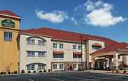 Exterior 6 La Quinta Inn & Suites by Wyndham Searcy