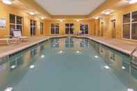Swimming Pool La Quinta Inn & Suites by Wyndham Searcy
