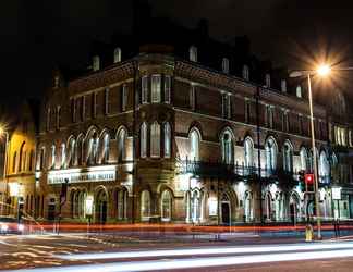 Exterior 2 Duke Of Edinburgh Hotel