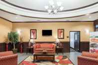 Lobi Quality Inn & Suites