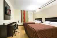 Bedroom Red Roof Inn & Suites Beaumont