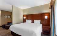 Bedroom 5 Comfort Inn & Suites Carbondale University Area