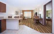 Bedroom 6 Holiday Inn Express Hotel & Suites Los Alamos, an IHG Hotel