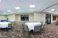 Functional Hall Holiday Inn Express Hotel & Suites Los Alamos, an IHG Hotel