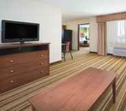 ห้องนอน 7 Holiday Inn Express Hotel & Suites Los Alamos, an IHG Hotel