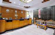 Lobi 2 Hotel Maharaja Residency