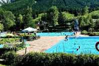 Swimming Pool Gasthof zum Rassen