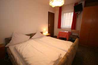 Bedroom 4 Hotel Gasthof Zur Linde