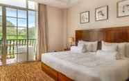 Kamar Tidur 7 The Golden Ridge Hotel