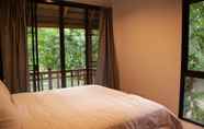 Kamar Tidur 6 Middle Path Retreat