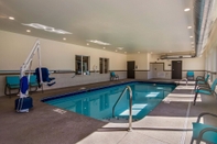 Swimming Pool Comfort Suites