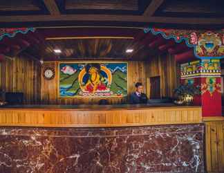 Lobby 2 Buddha Retreat