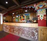 Lobby 6 Buddha Retreat
