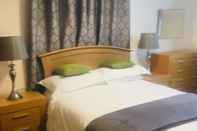 Bedroom Ferrybridge Hotel