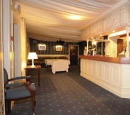 Lobby 3 Ferrybridge Hotel