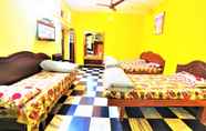 Bilik Tidur 4 Shri Ganesh Hotel