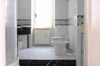 Toilet Kamar B&B Villa Lidia