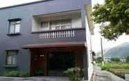 Bangunan 3 W&W house